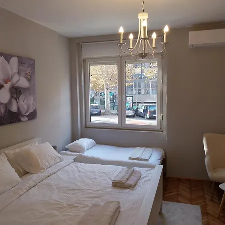 Maximus Apartment