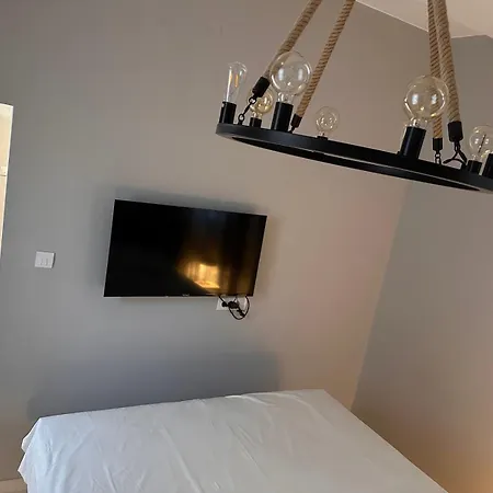 Maximus Apartment